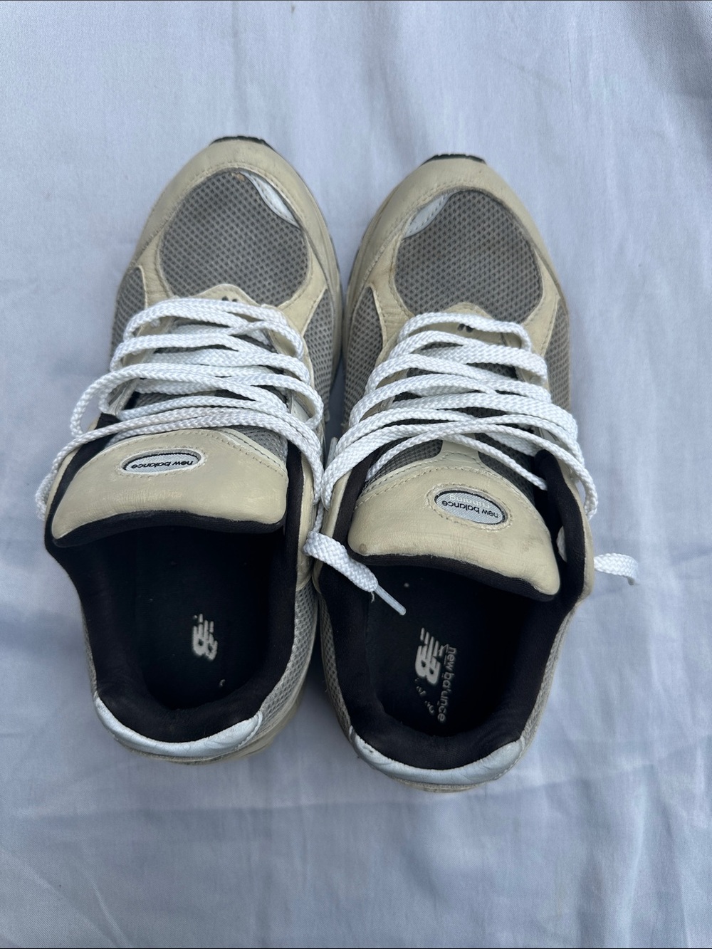 New Balance Men's Beige and Gray Athletic Sneakers